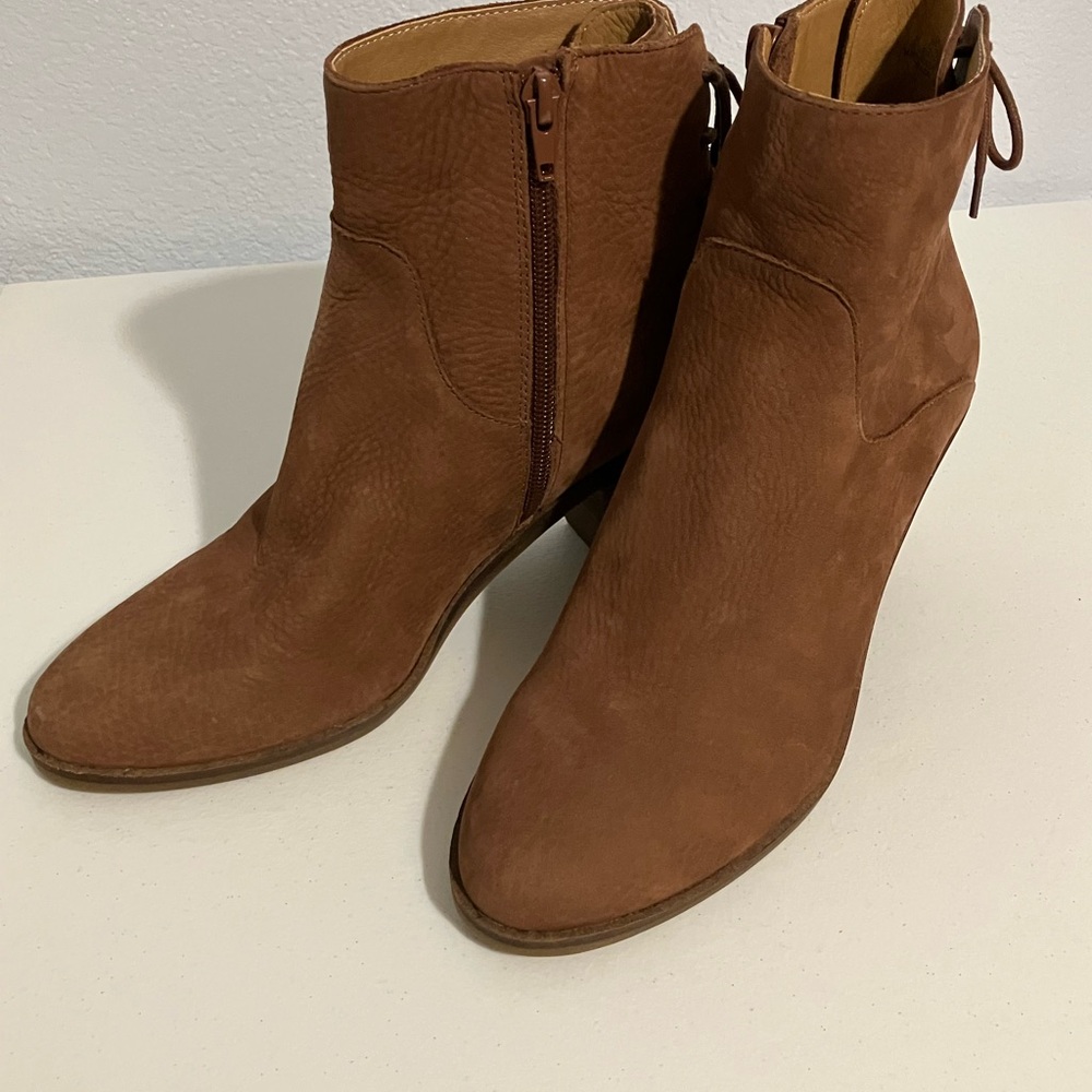 NIB Brown Leather Ankle Boots Lucky Brand Size 8.5 - Picture 4 of 10